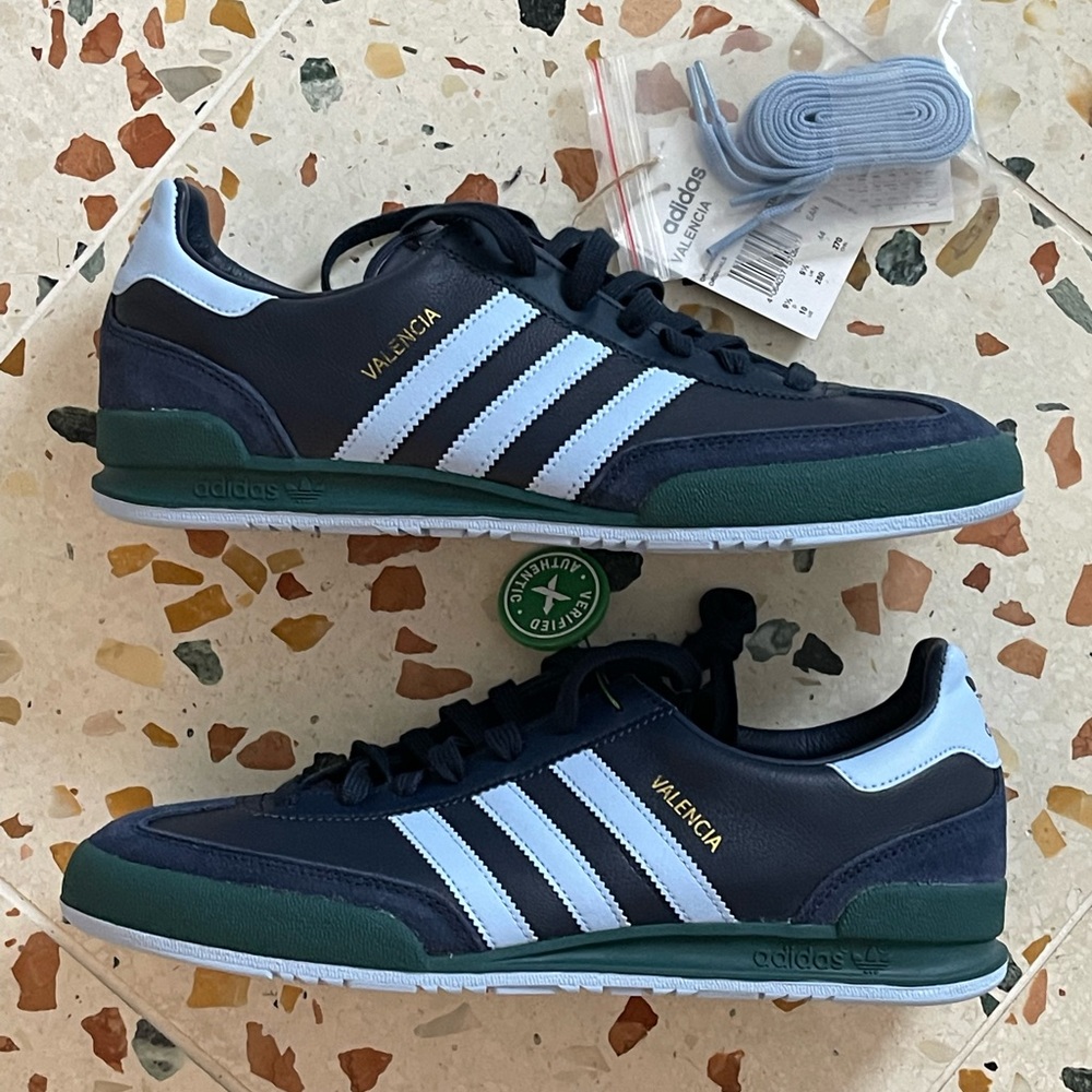 NWT adidas City Series Valencia Blue (Size 10)